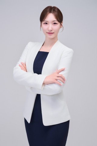 박설아